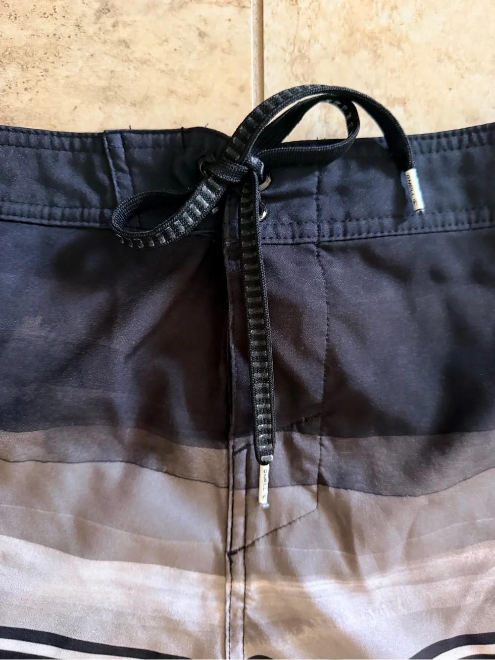 Men’s O’Neill board shorts swim trunks